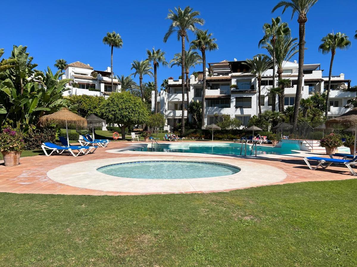 Alcazaba Beach Estepona Exterior photo